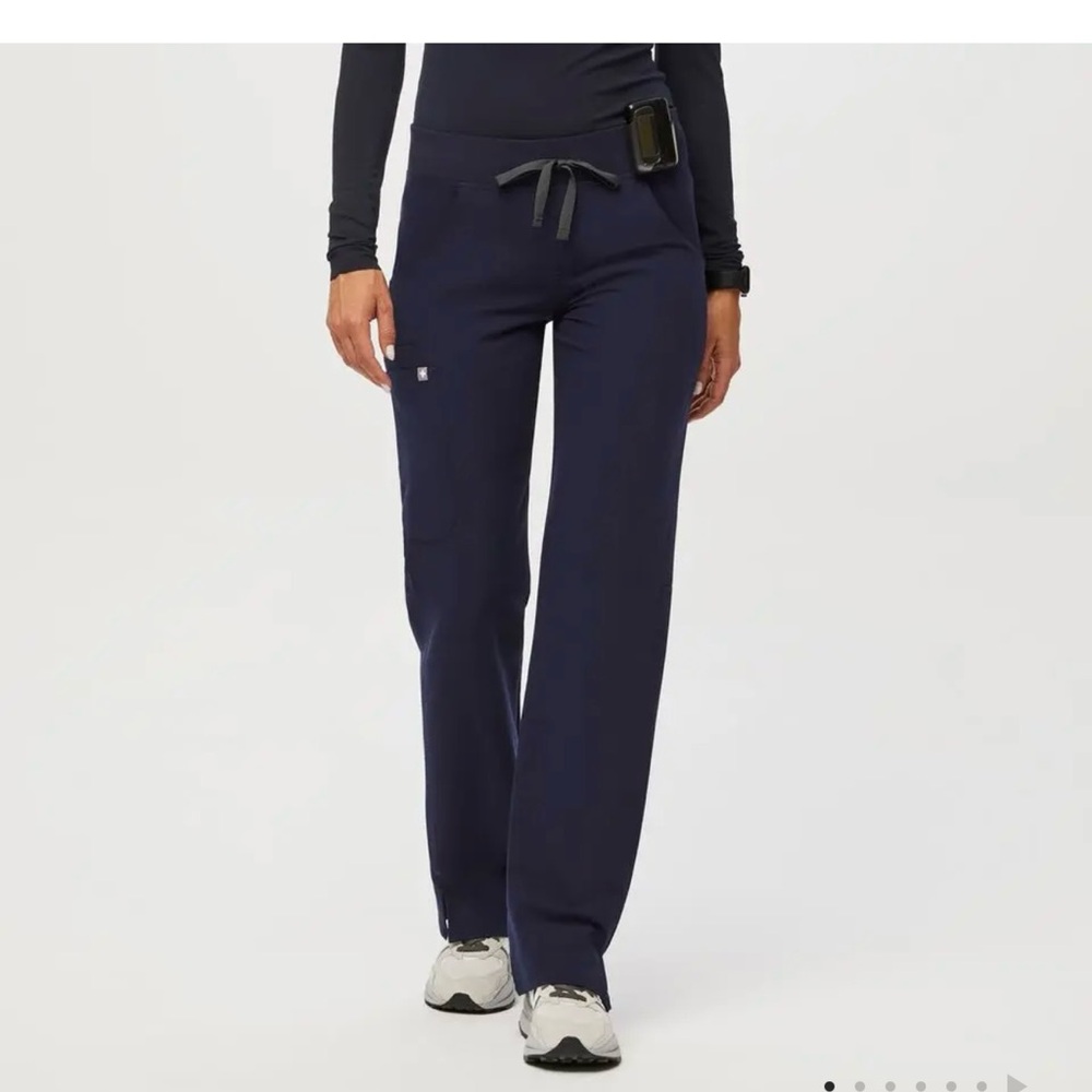 Navy FIGS Kade Scrub Pants - M